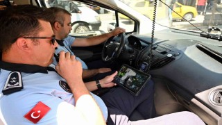 Yalovada atık konteynerinin yanına çöp atan işletmeye para cezası