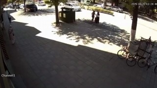 Yayaya yol vermek isterken ortalık karıştı: 8 yaralı