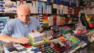 Yeni eğitim öğretim dönemi öncesi kırtasiyelerde hazırlıklar tamamlandı