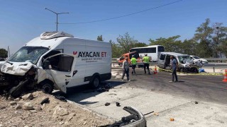 Yol çalışması nedeniyle tek şeride düşen yolda feci kaza:1 ölü 6 yaralı