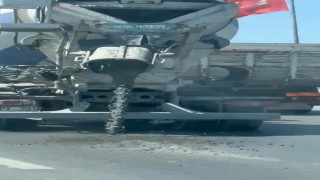 Yola beton dökerek ilerleyen mikser kamerada