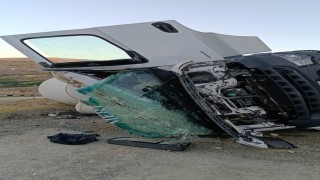 Yoldan çıkan beton mikseri takla attı, sürücü ağır yaralandı