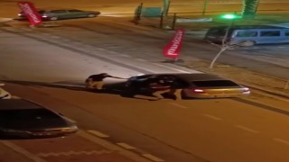 Yolunu kestikleri sürücüyü araçta darp ettiler