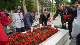 Zafer Bayramında şehitler unutulmadı
