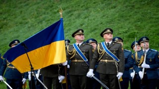 Zelenskiy: Topraklarımızı işgalciye teslim etmeyeceğiz