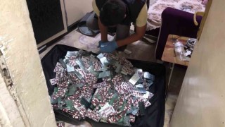 10 bin adet uyuşturucu hapla yakalandılar: Uyuşturucu satmıyoruz savunması yaptılar