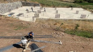 3 yıl önce temeli atılan cami tamamlanamadı, köylüler yardım çağrısında bulundu