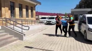 46 yıl hapisle aranan dolandırıcı sokağa çıkınca yakalandı