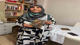 60 yaşında okuma yazma öğrendi, 71 yaşında kitap yazdı