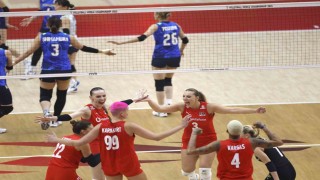 A Milli Kadın Voleybol Takımı, Dünya Şampiyonasında ilk kez finalde