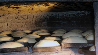 Abacıbükü Ekmeğinin sırrı fırınında ve fındık kabuğunda