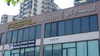 Adana Yüreğirde başkanın şirketine girilip koltuğuna ateş edildi