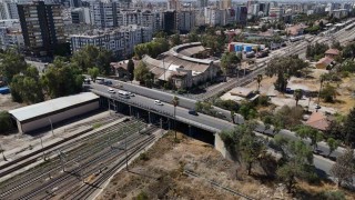 Adanada 007 James Bond filmine ev sahipliği yapan köprü, hızlı tren inşaatı için yıkılacak