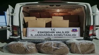 Adanadan Eskişehire 1 ton 125 kilogram kaçak tütün getiren şahıs yakalandı