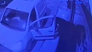 Adıyamanda molotoflu kundaklama kameralara yansıdı