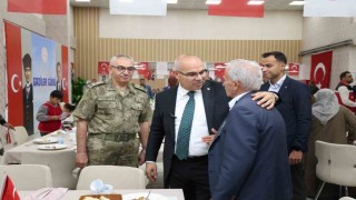 Ağrıda gaziler onuruna yemek programı