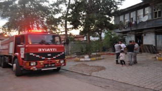 Ahşap evde tandırdan sıçrayan kıvılcımlar yangın çıkarttı