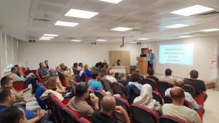 Aile hekimlerine deri hastalıkları eğitimi verildi