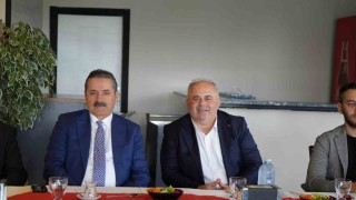 AK Parti Artvin Milletvekili Çelik: Siyaset halkla iç içe olmak demektir