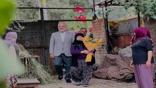 AK Parti heyeti şehit ailesi ile bir araya geldi