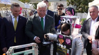 AK Parti milletvekilleri Bakırköyde sahaya indi