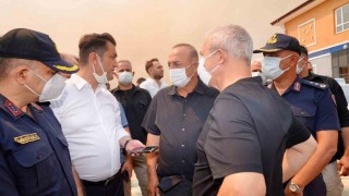 AK Partili Çavuşoğlundan Alanyadaki yangınla ilgili açıklama: An itibarıyla iyiye gidiyor ama poyraz çok güçlü esiyor