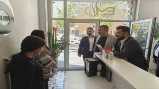 AK Partili Çopuroğlu esnafla buluştu