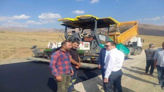 Akkuş ve Çetintaş yolu asfaltlanıyor