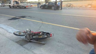 Aksarayda otomobil ile motosiklet çarpıştı: 1 ağır yaralı
