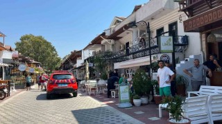 Akyakada otel odasında bir kadın ölü bulundu