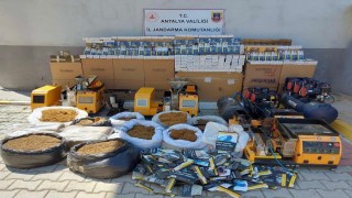 Alanyada kaçak tütün operasyonu