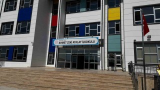 Alaplıda öğrenciler okul yolunun tamamlanmasını bekliyor