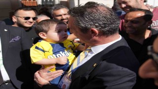 Ali Koça kongre üyelerinden yoğun ilgi