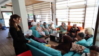 Alzheimer hastaları Mavi Evde huzur buluyor