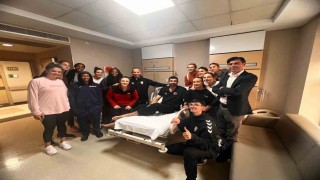 Ameliyat olan Solaka kadın basketbolculardan ziyaret