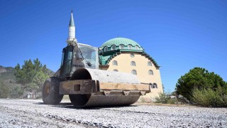 Anamurda yol yenileme çalışmaları tamamlanıyor