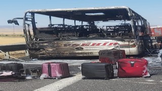 Ankarada seyir halindeki yolcu otobüsü yandı