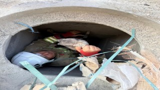 Antakyada 5 metrelik kuyuya düşen yavru köpek kurtarıldı