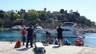 Antalyada 35 metrelik falezlerden düşen adam hayatını kaybetti