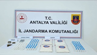 Antalyada 5 kiloya yakın kokain ele geçirildi