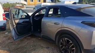 Antalyada genç adam kiraladığı araçta başından vurulmuş halde bulundu