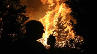 Antalyada ormanlık alanda yangın kontrol altına alındı