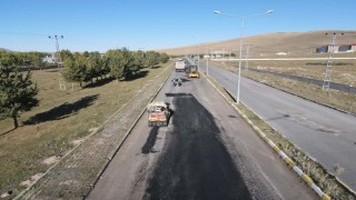 Ardahanda yol çalışması sürüyor