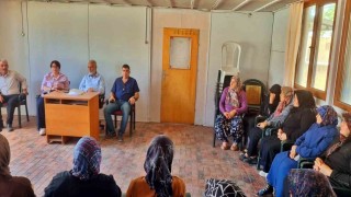 Aslanapada kadın çiftçilere kooperatif anlatıldı