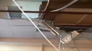 Asma tavan kısmen çöktü, 1 kişi yaralandı