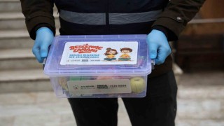 Ataşehir Belediyesinden öğrencilere yönelik kırtasiye ve beslenme desteği