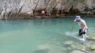 Avaşin Deresinde kaybolan çocuğu arama çalışmaları devam ediyor
