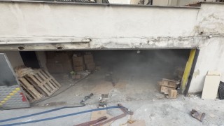 Avcılarda kozmetik deposunda yangın paniği