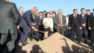 Ayanlar Höyükte kazı çalışmaları başladı: İlk kazmayı Japon Altes Prensesi Akiko Mikasa vurdu
