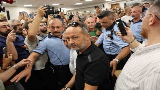 Aydın Büyükşehir Belediye Meclisinde gergin anlar